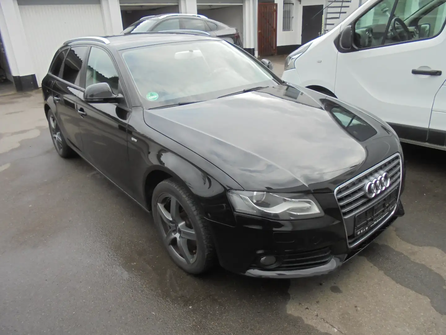 Audi A4 Avant 1.8 TFSI multitronic Attraction S-Line AHK!! Schwarz - 1