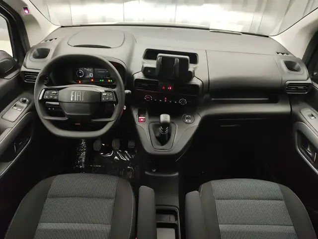 Fiat Qubo view 10