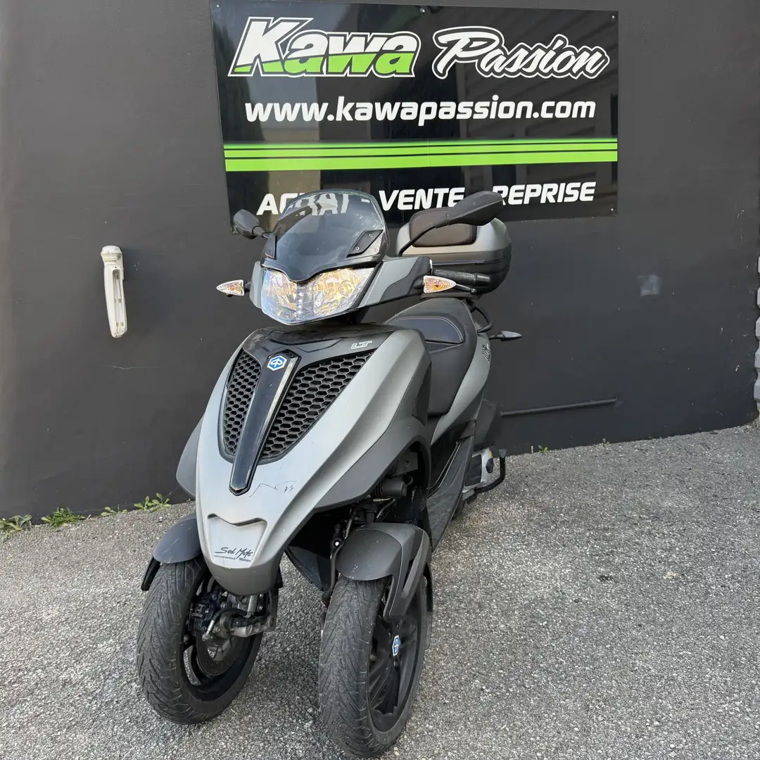 Piaggio MP3 300 Gri - 1