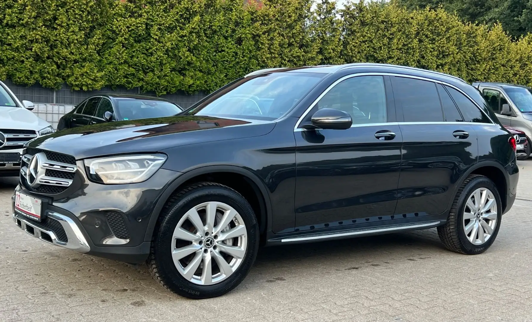 Mercedes-Benz GLC 300 GLC300de 4Matic 9G-TR-WIDESCREEN-AHK-1.HAND-LED Grau - 2
