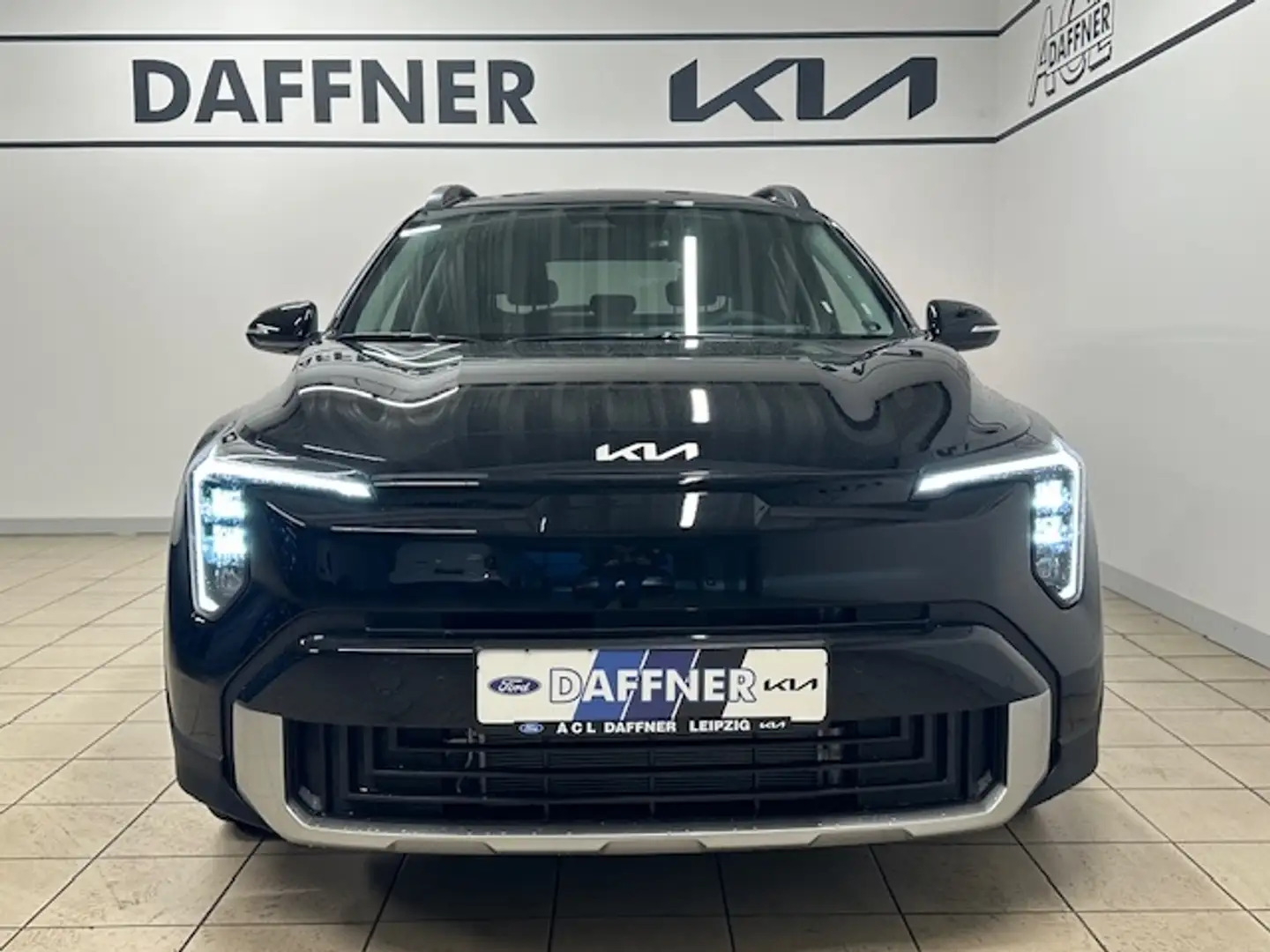 Kia Stonic Vision Navi Klimaautom DAB SHZ LenkradHZG Spurhalt Negro - 2