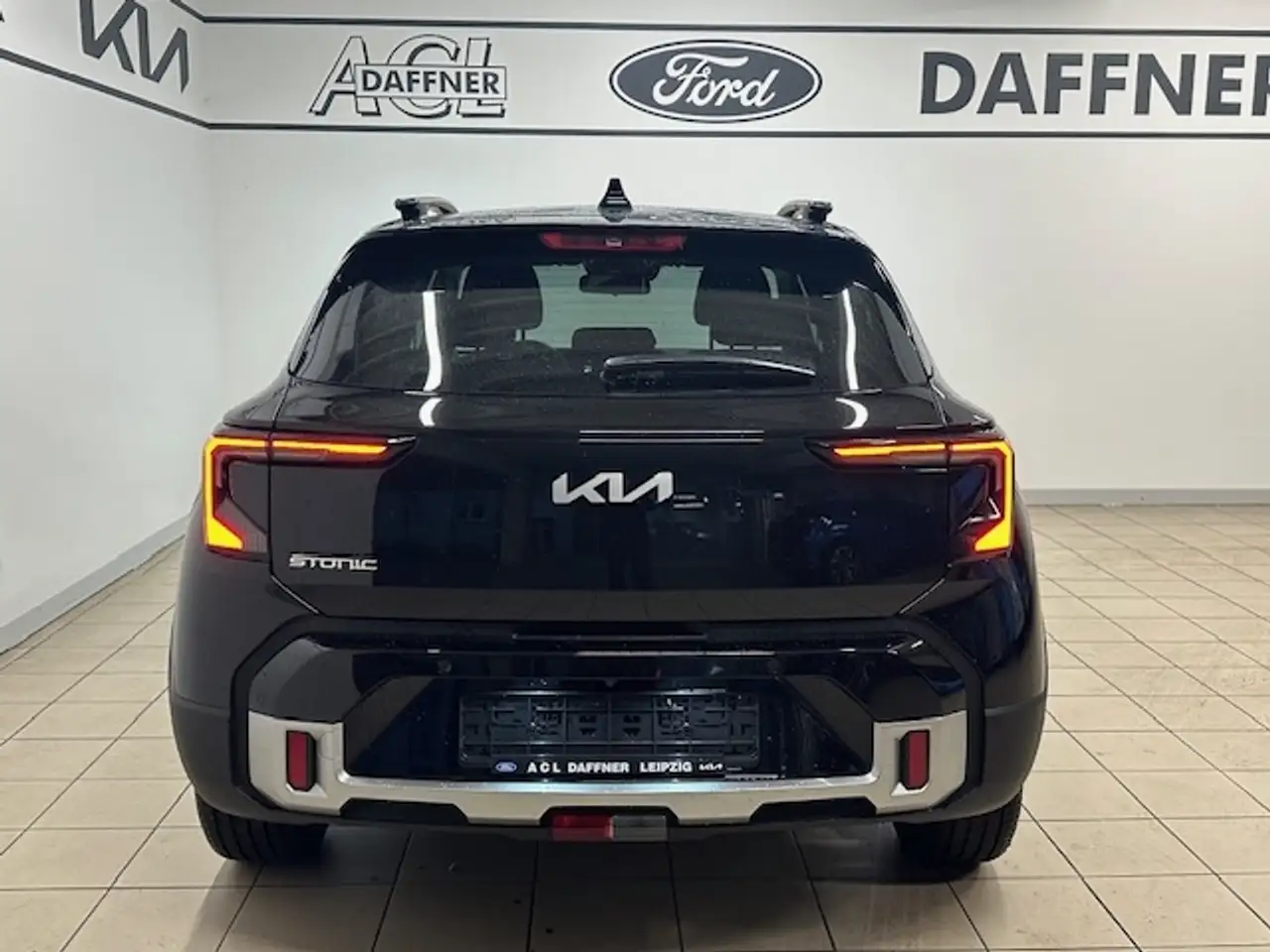 Kia Stonic Vision Navi Klimaautom DAB SHZ LenkradHZG Spurhalt 5