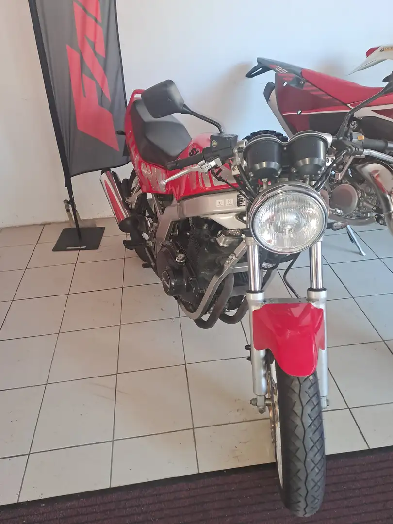 Suzuki GS 500 Červená - 1