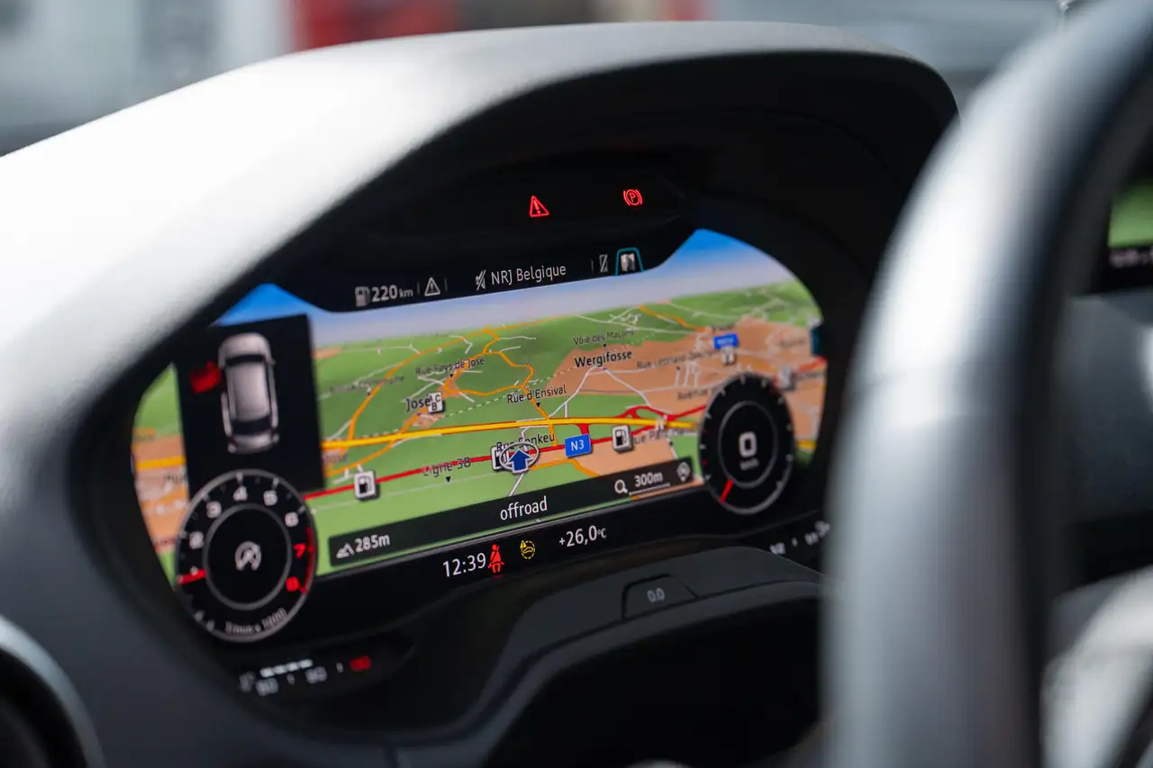 Audi Q2 30 TFSI S-line Garantie 12 mois, миниатюра 9