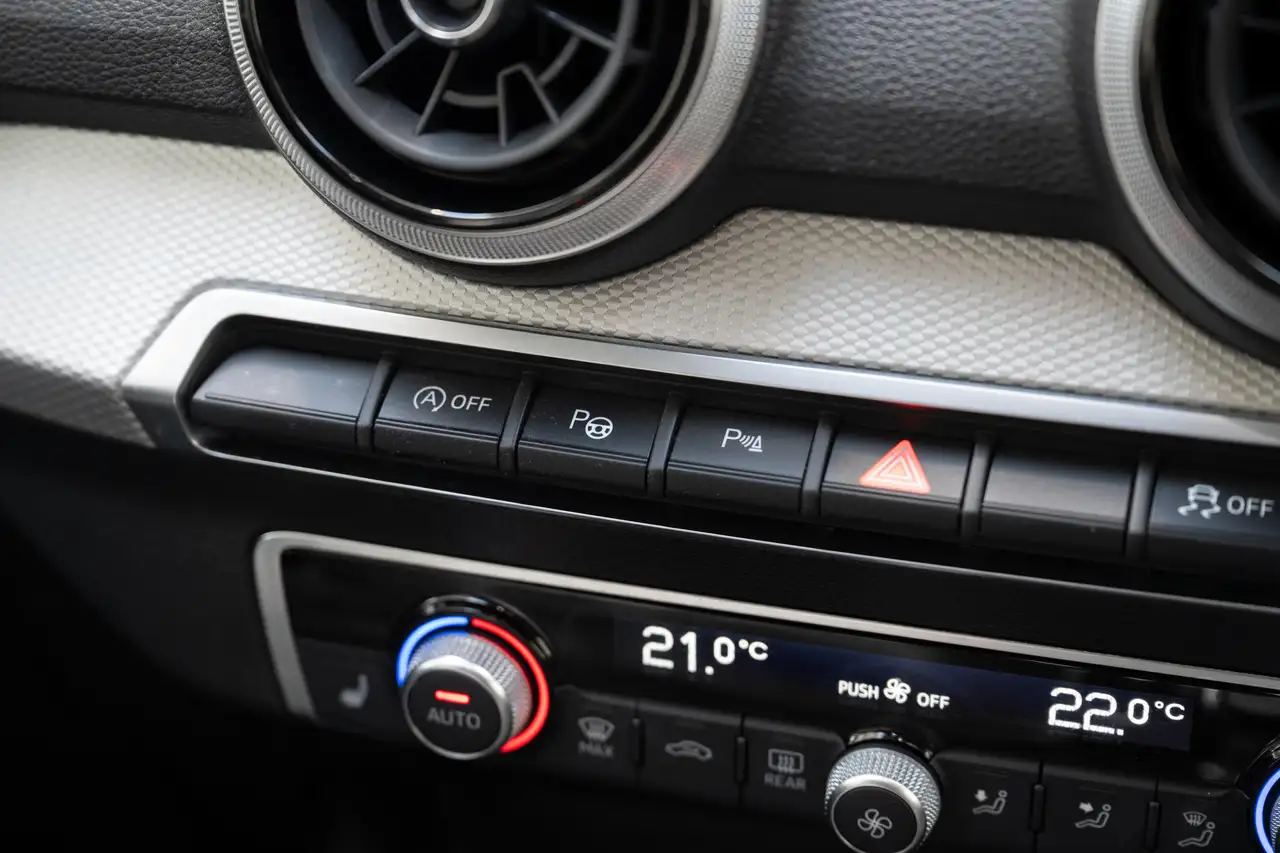 Audi Q2 30 TFSI S-line Garantie 12 mois, миниатюра 20