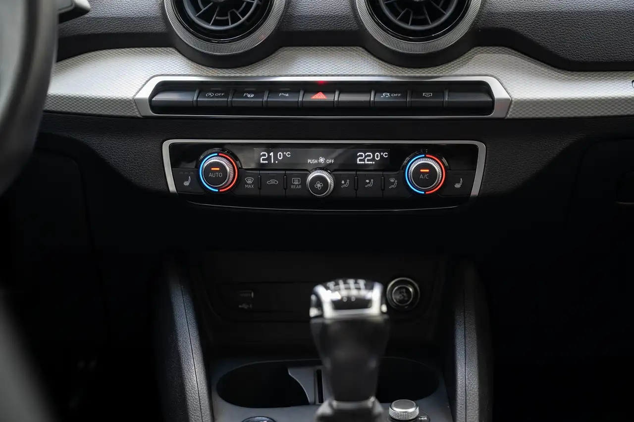 Audi Q2 30 TFSI S-line Garantie 12 mois, миниатюра 15