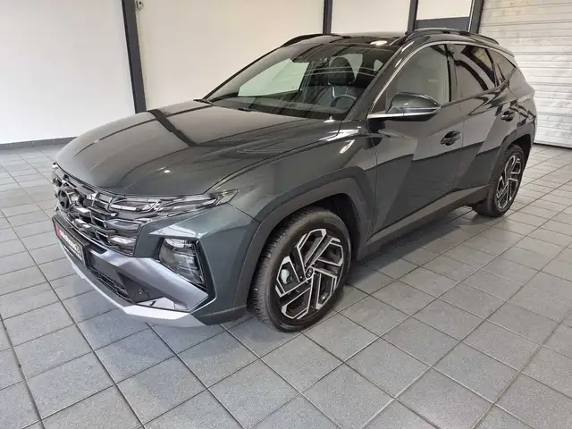 Hyundai Tucson view 3