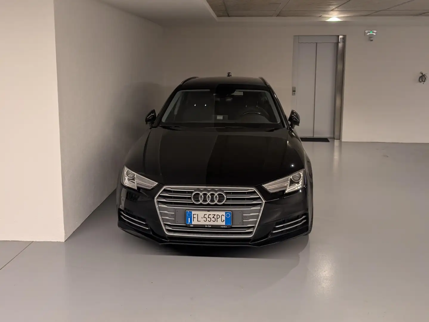 Audi A4 A4 Avant 2.0 tdi Business Sport 150cv Nero - 2