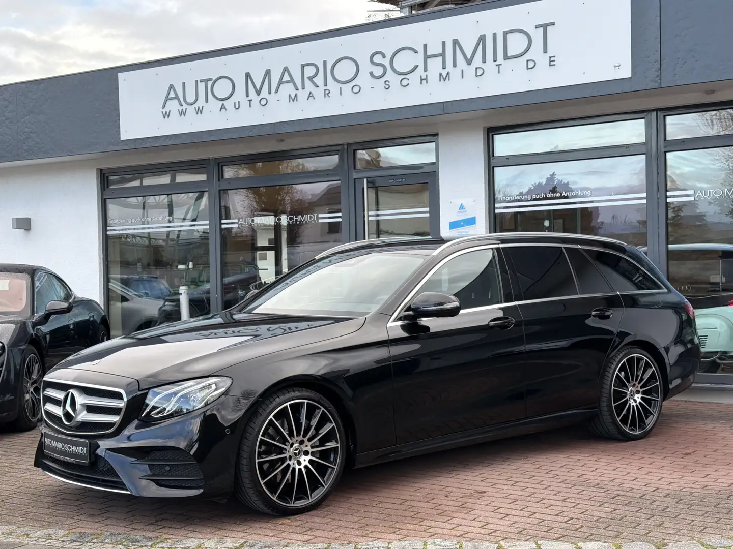 Mercedes-Benz E 200 AMG Line Burmester RFK LED High Schwarz - 2