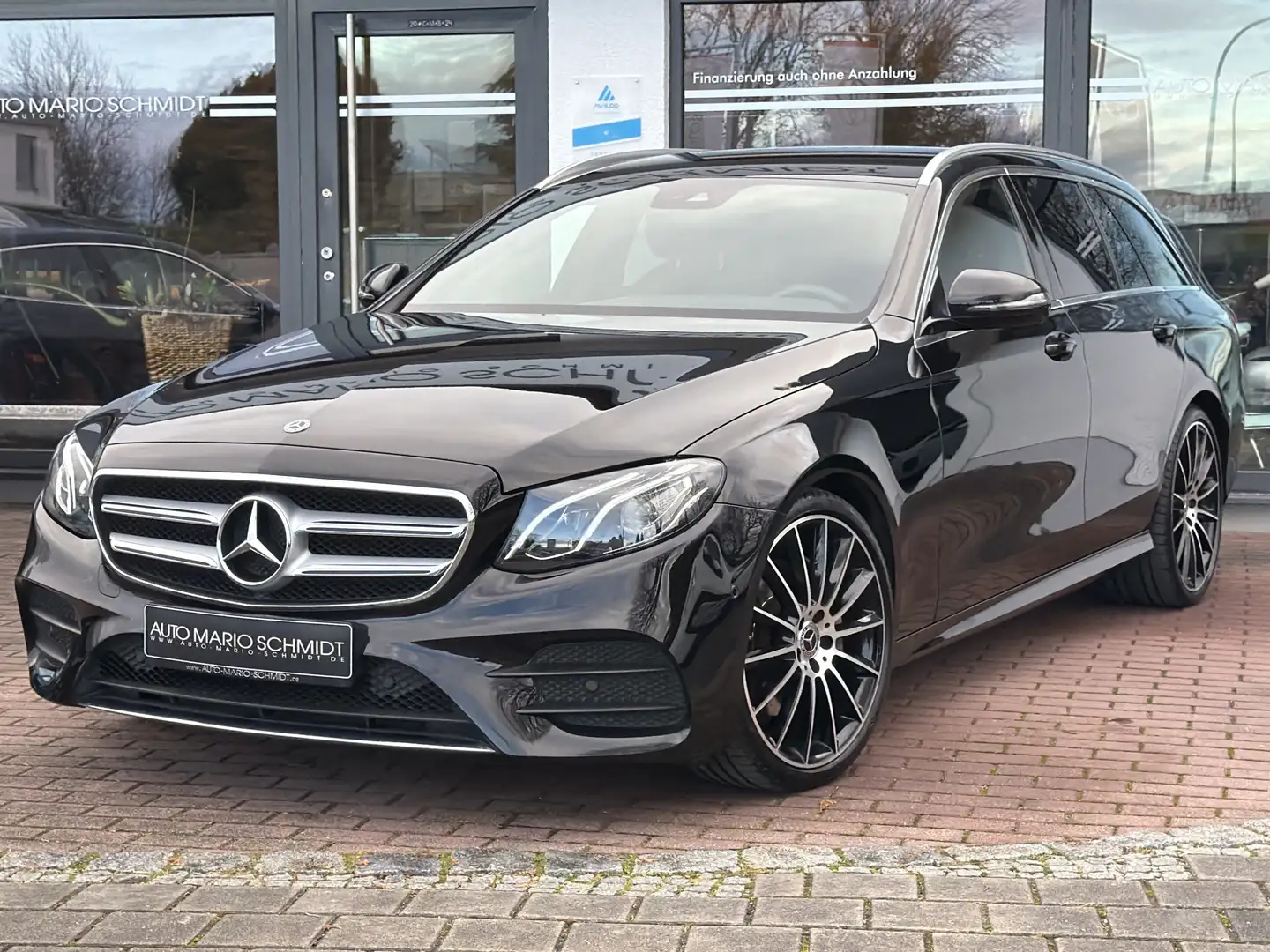 Mercedes-Benz E 200 AMG Line Burmester RFK LED High Schwarz - 1