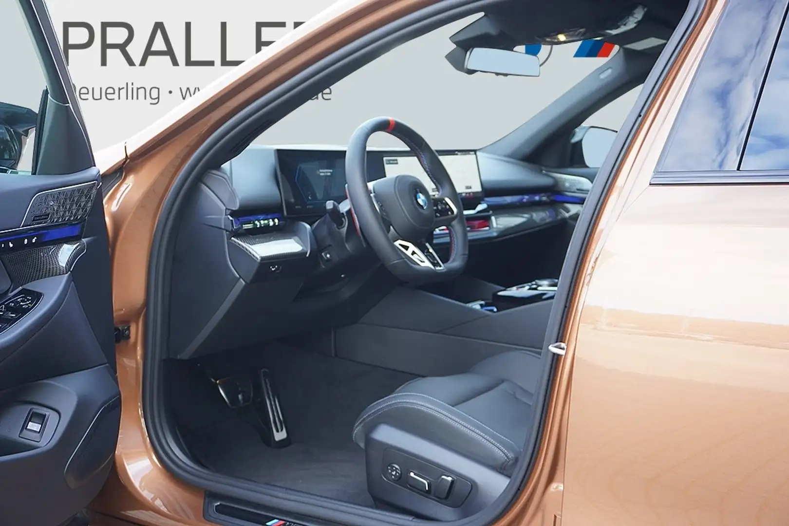 BMW M5 Touring LIQUID COPPER Panorama ACC AHK Sitzbelüftu Braun - 2
