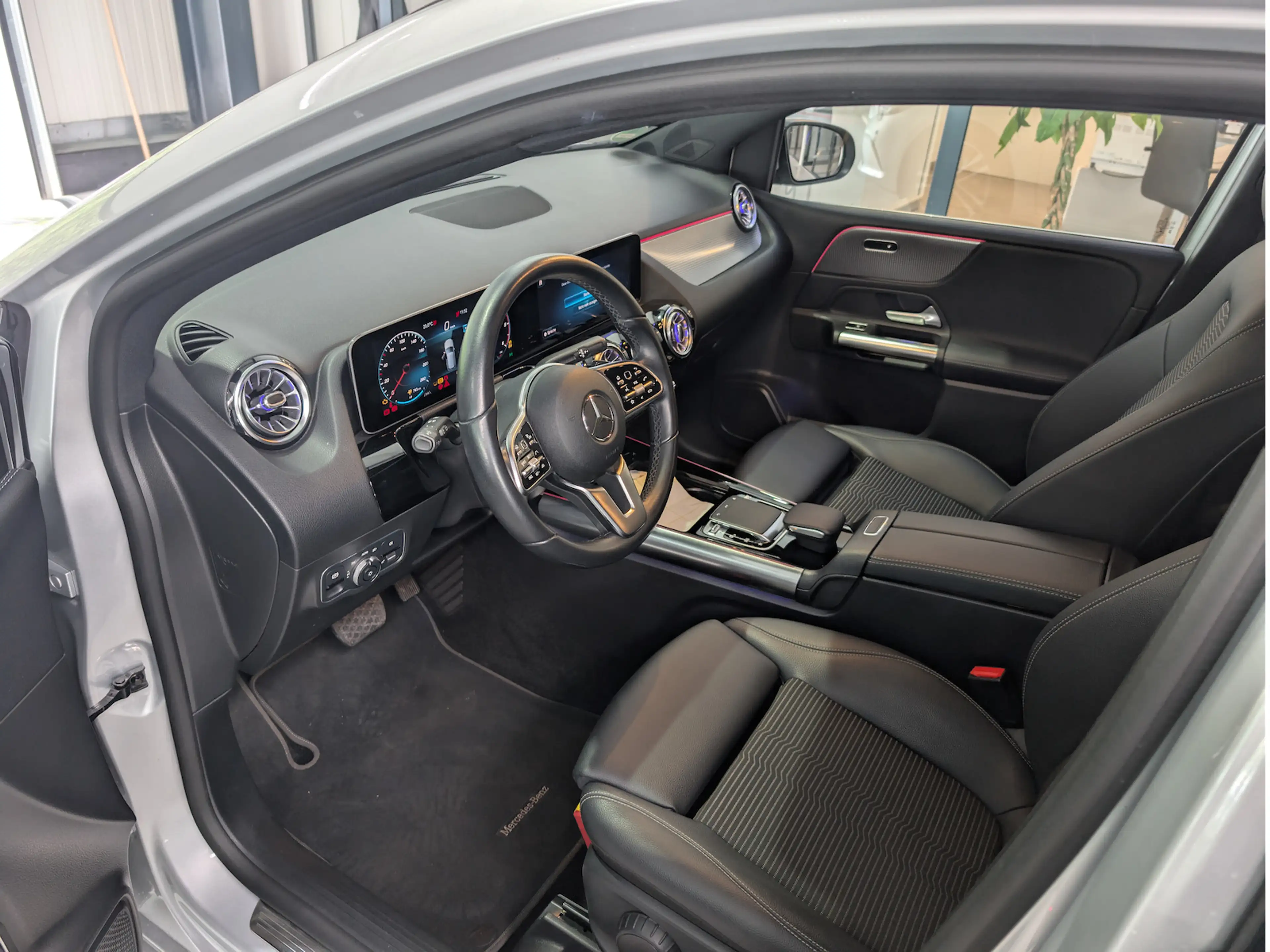 Mercedes-Benz B 220 d *eAHK*eHeck*LED*Premium Paket* — photo 5