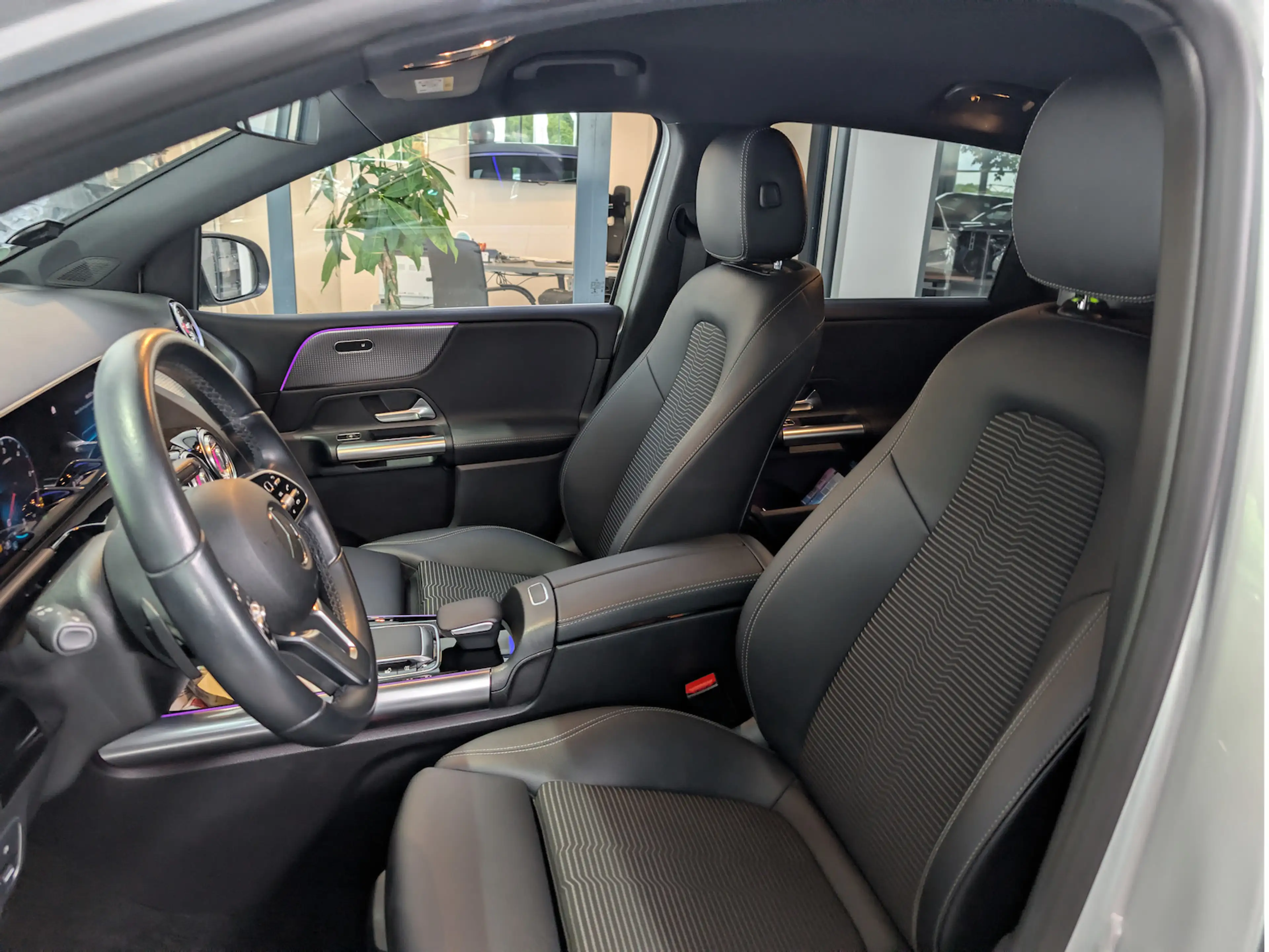 Mercedes-Benz B 220 d *eAHK*eHeck*LED*Premium Paket* — photo 7