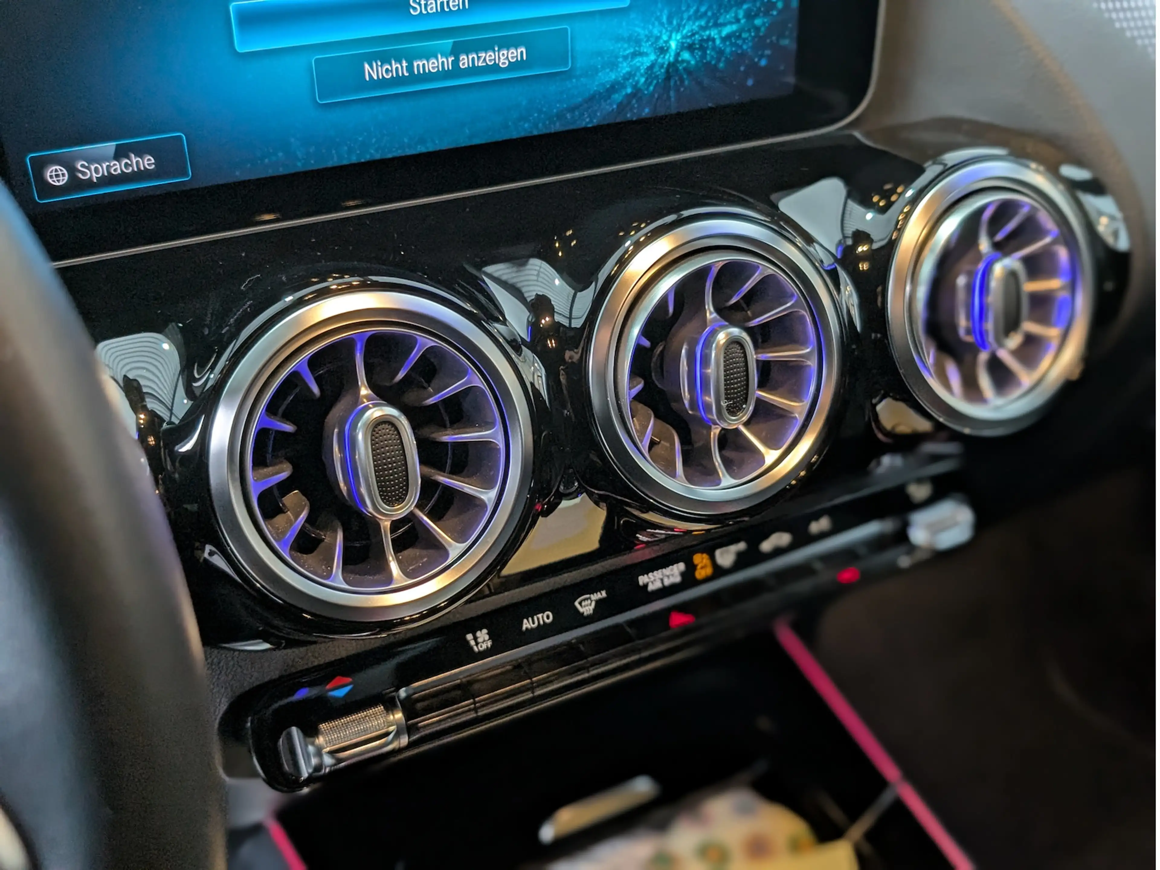 Mercedes-Benz B 220 d *eAHK*eHeck*LED*Premium Paket* — photo 15