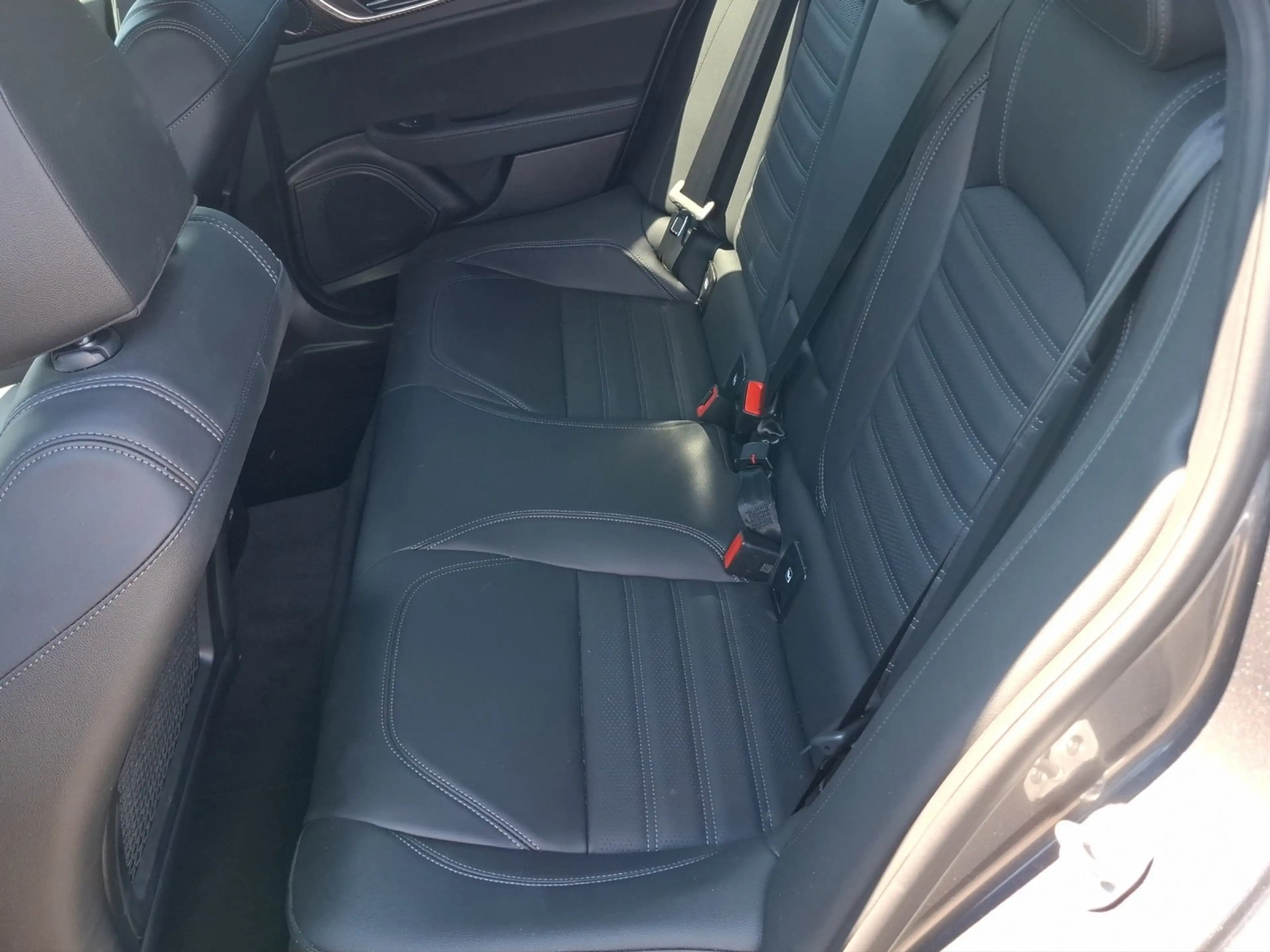 Alfa Romeo Giulia Quadrifoglio 2.9 V6 Bi-Turbo Kam.+KeyLess — photo 13