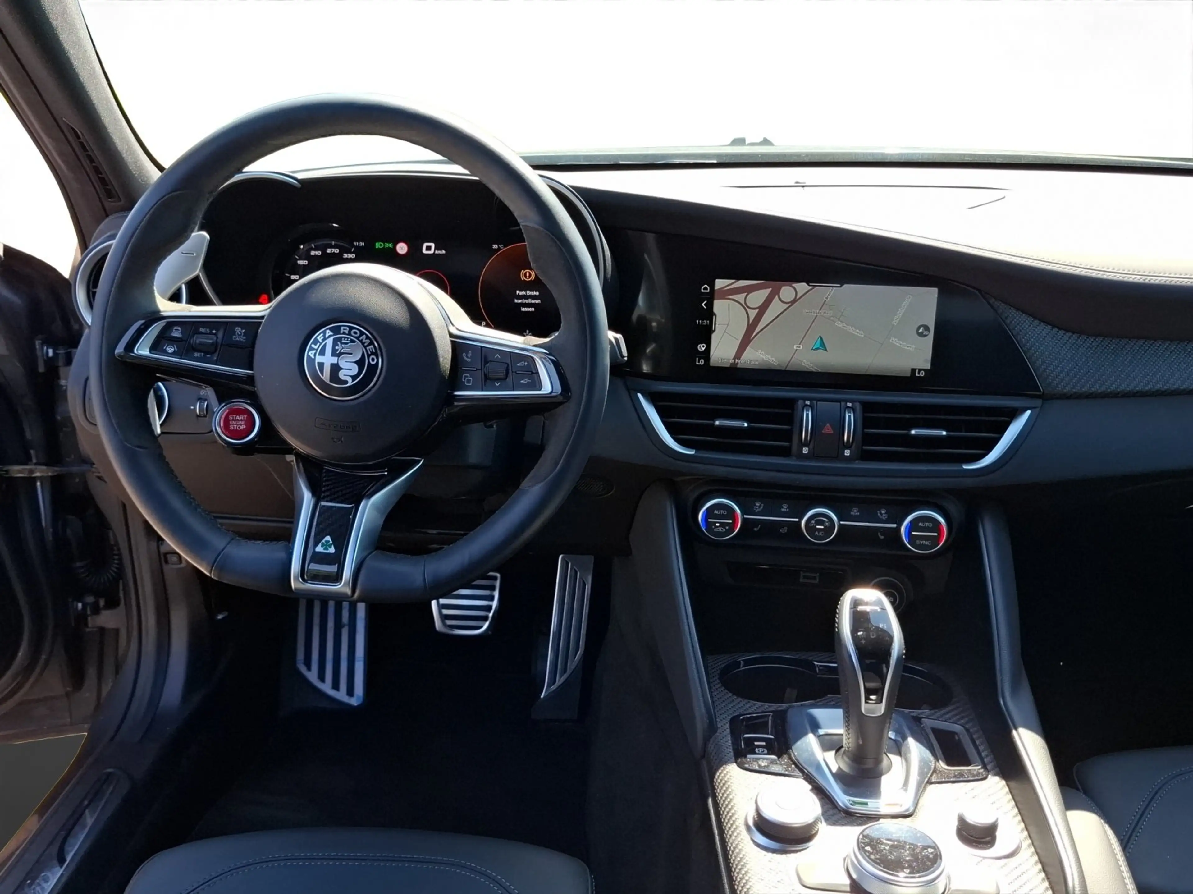 Alfa Romeo Giulia Quadrifoglio 2.9 V6 Bi-Turbo Kam.+KeyLess — photo 14