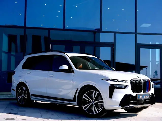 BMW X7 40d M Sport Pro – Sky Lounge – Individual Merino Ansicht 4