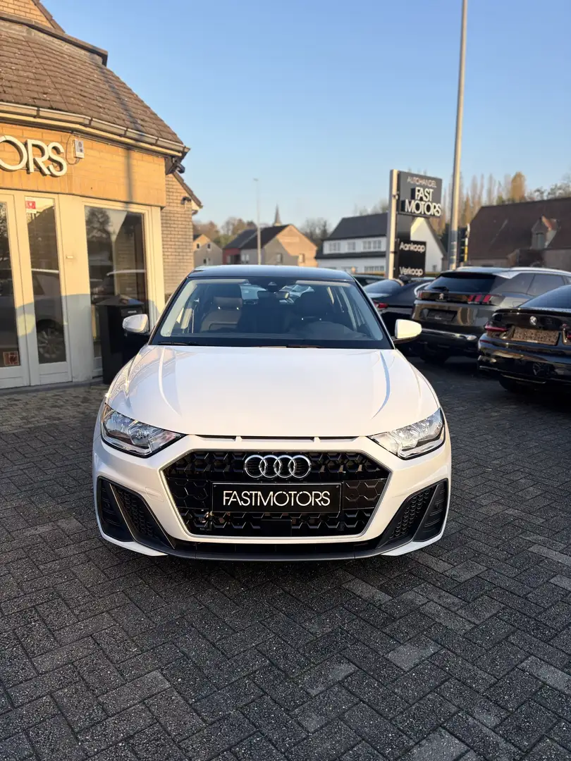 Audi A1 A1 30 TFSI Sportback S tronic S line 1 OWNER Blanc - 2