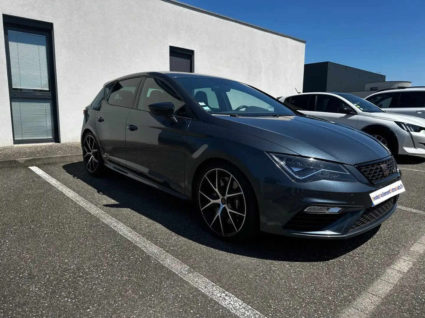 SEAT Leon 2.0 TSI 290ch Cupra DSG7 Pack Performance Gris - 1