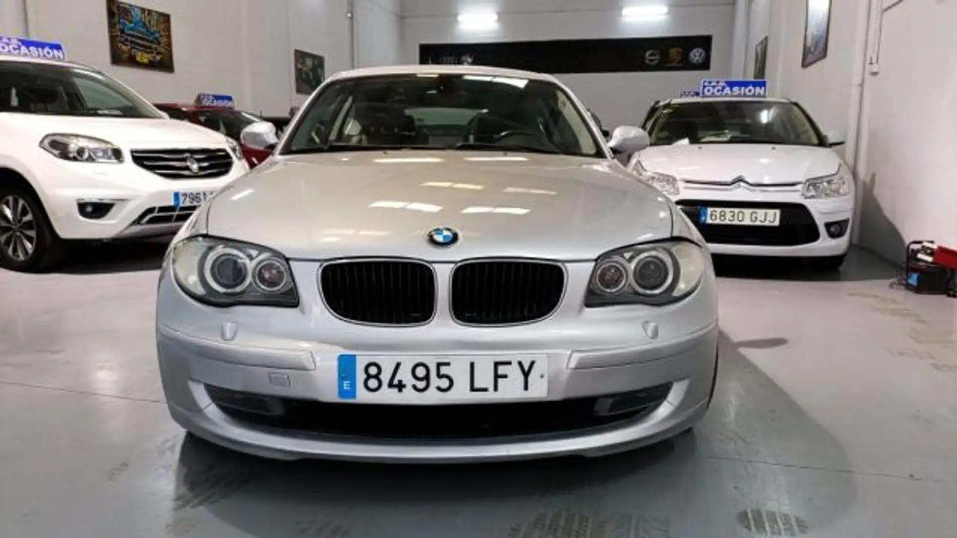 BMW 116 123d Coupé Argent - 2