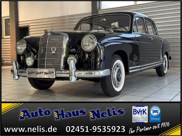 Mercedes-Benz 220 main image