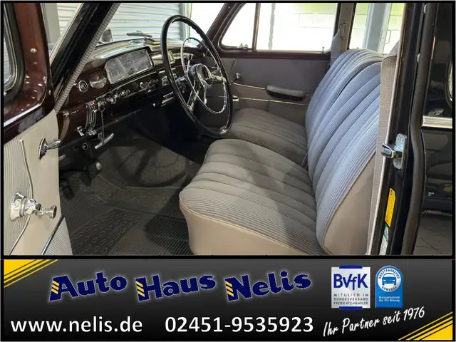 Mercedes-Benz 220 view 8