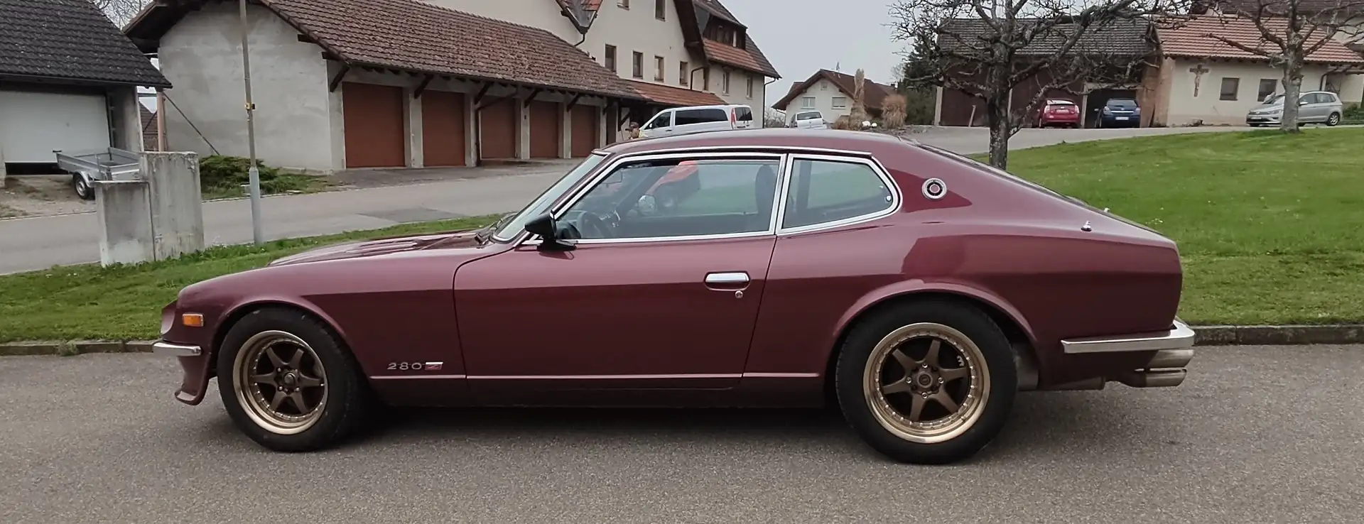 Nissan Datsun 280Z Rouge - 2