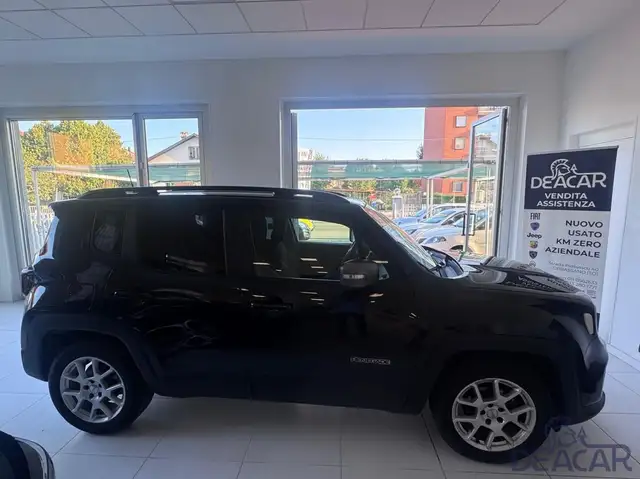 Jeep Renegade view 9