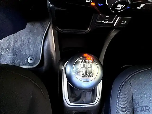 Jeep Renegade view 14