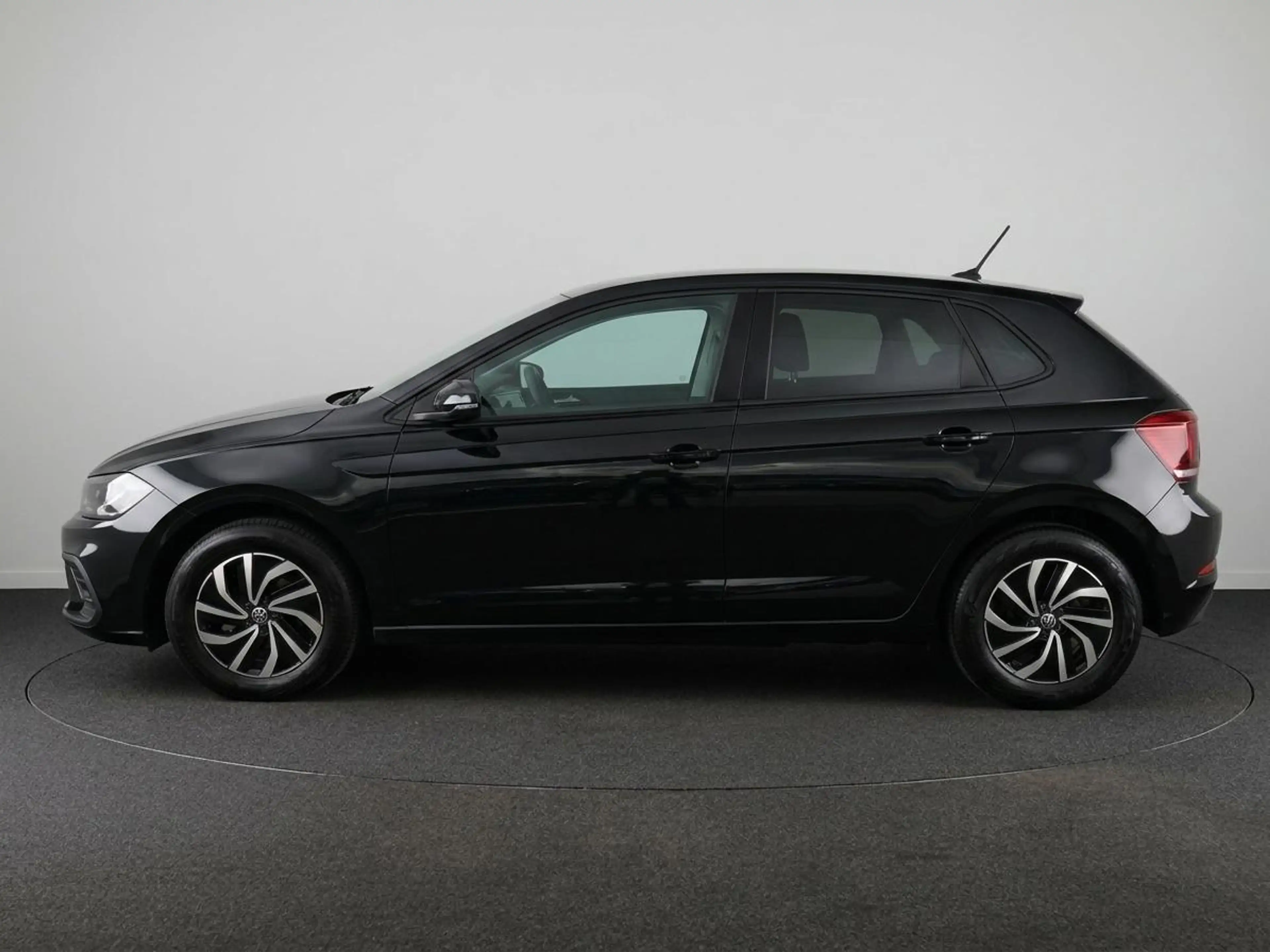 Volkswagen Polo 1.0 TSI Life Edition Automaat | Unieke kmstand! | — photo 2