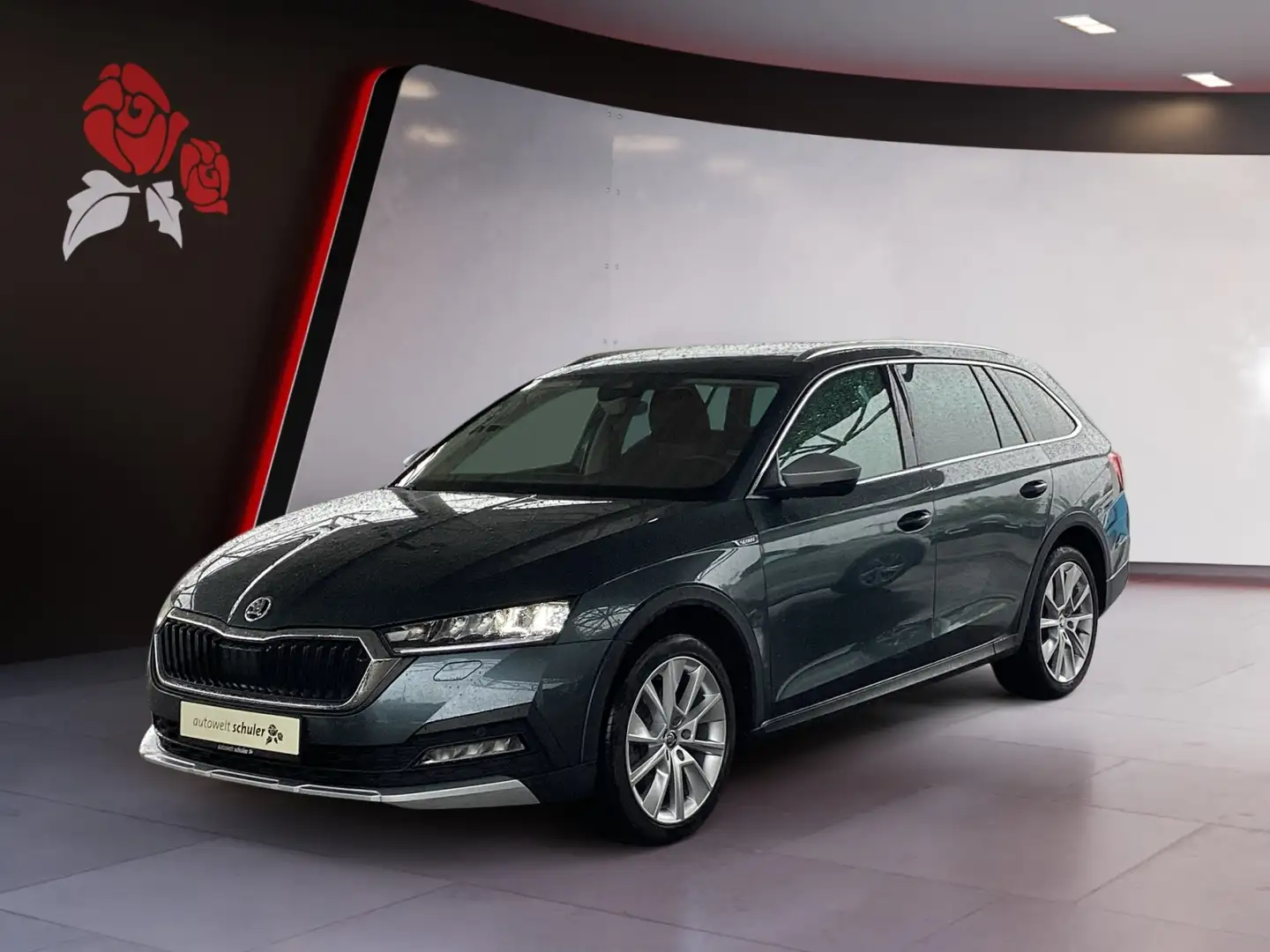 Skoda Octavia Combi 2.0 TDI DSG 4x4 Scout AHK LED Grau - 2
