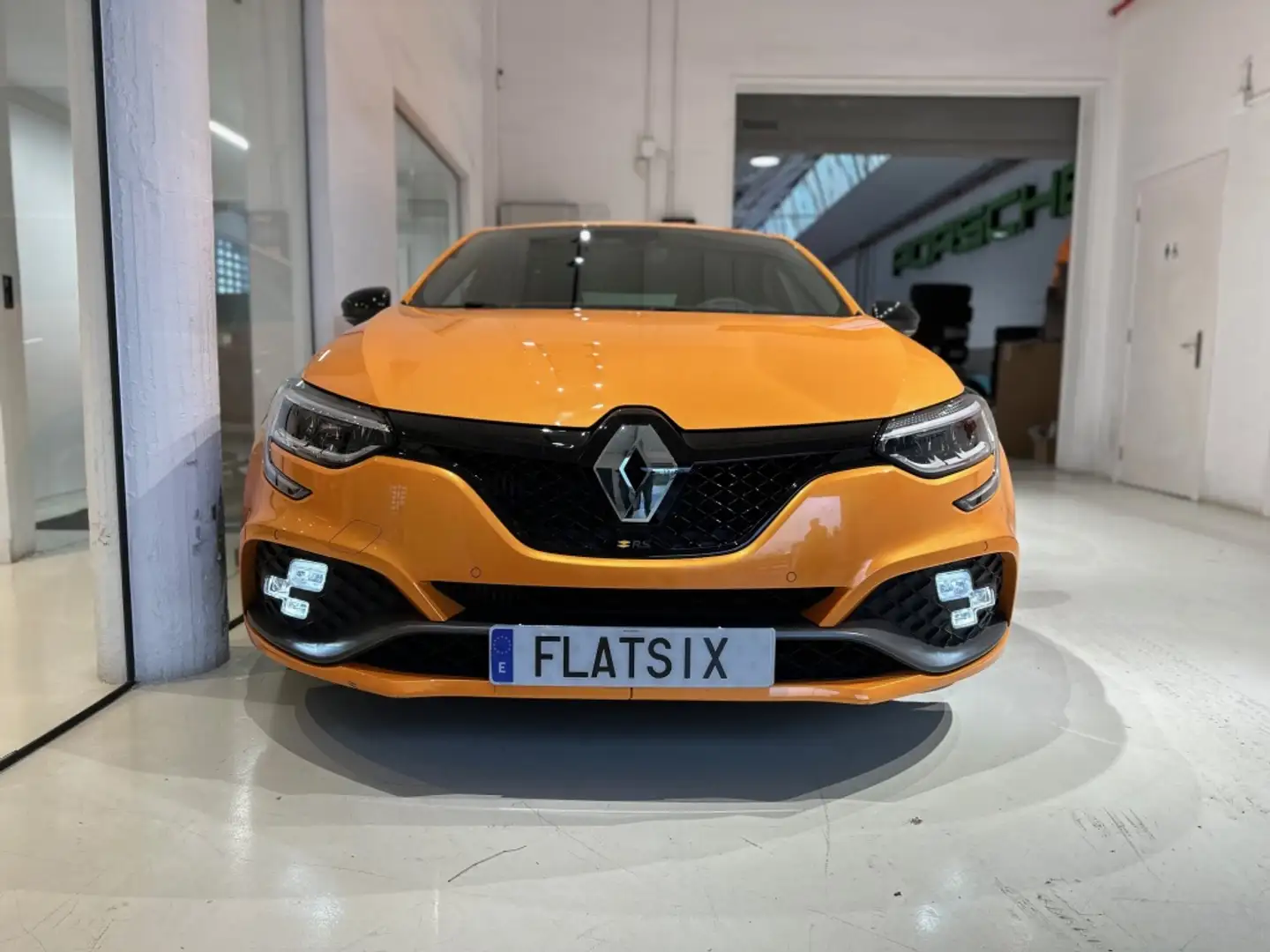 Renault Megane 1.8 TCe GPF RS Trophy 221kW Oranje - 2