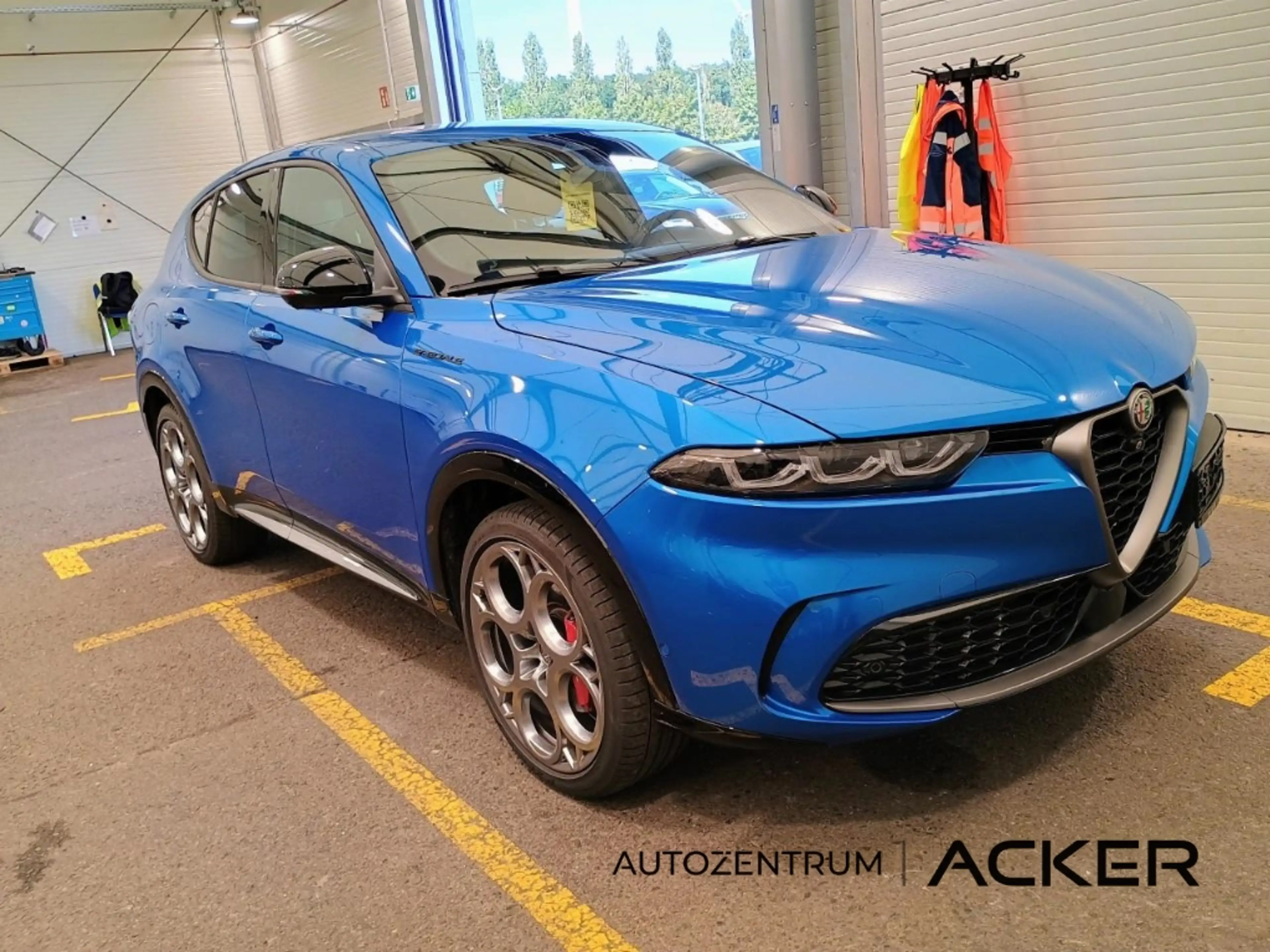 Alfa Romeo Tonale Edizione Speciale PHEV AWD 360Kam -46%* — photo 5