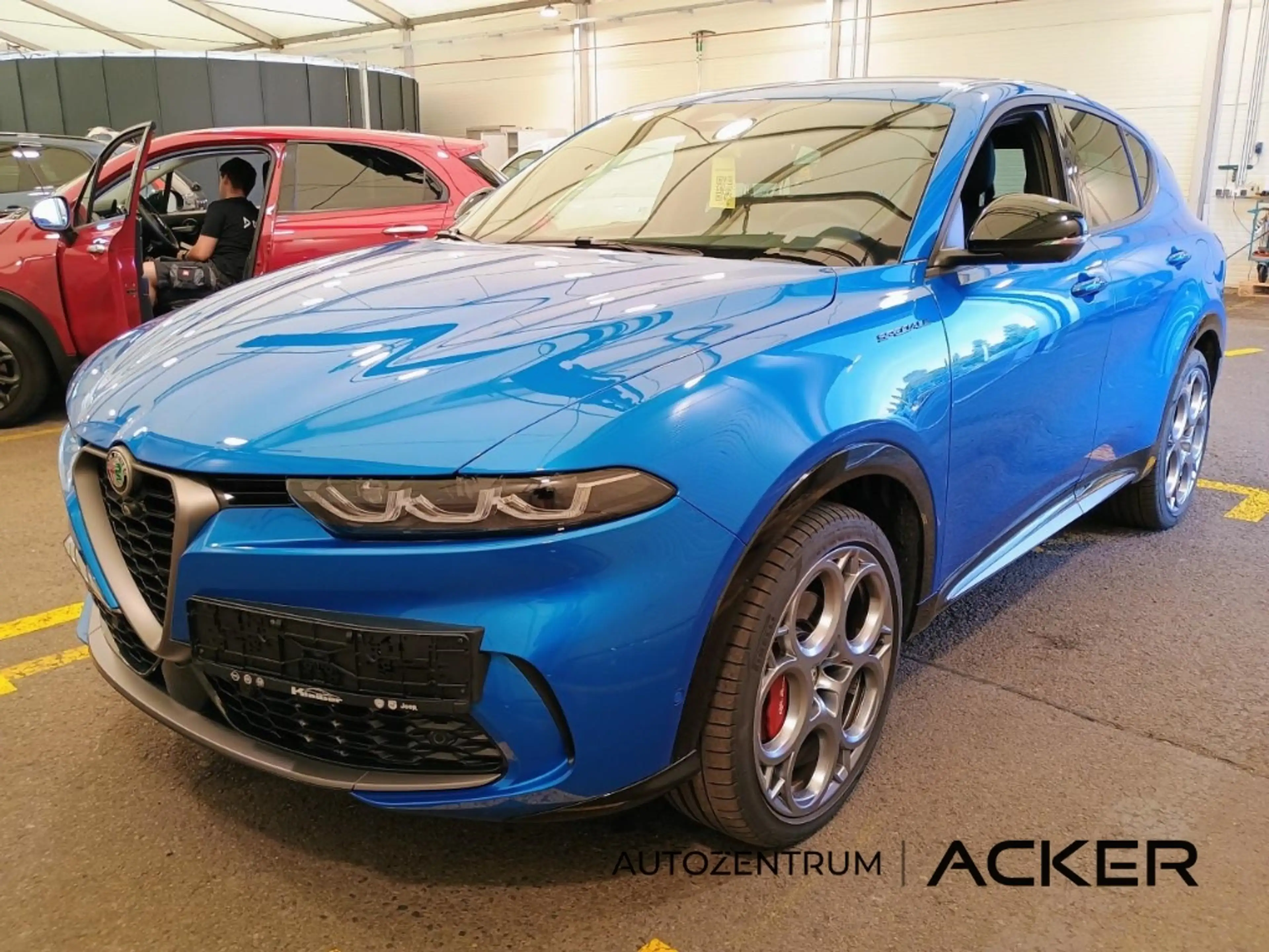 Alfa Romeo Tonale Edizione Speciale PHEV AWD 360Kam -46%* — photo 9