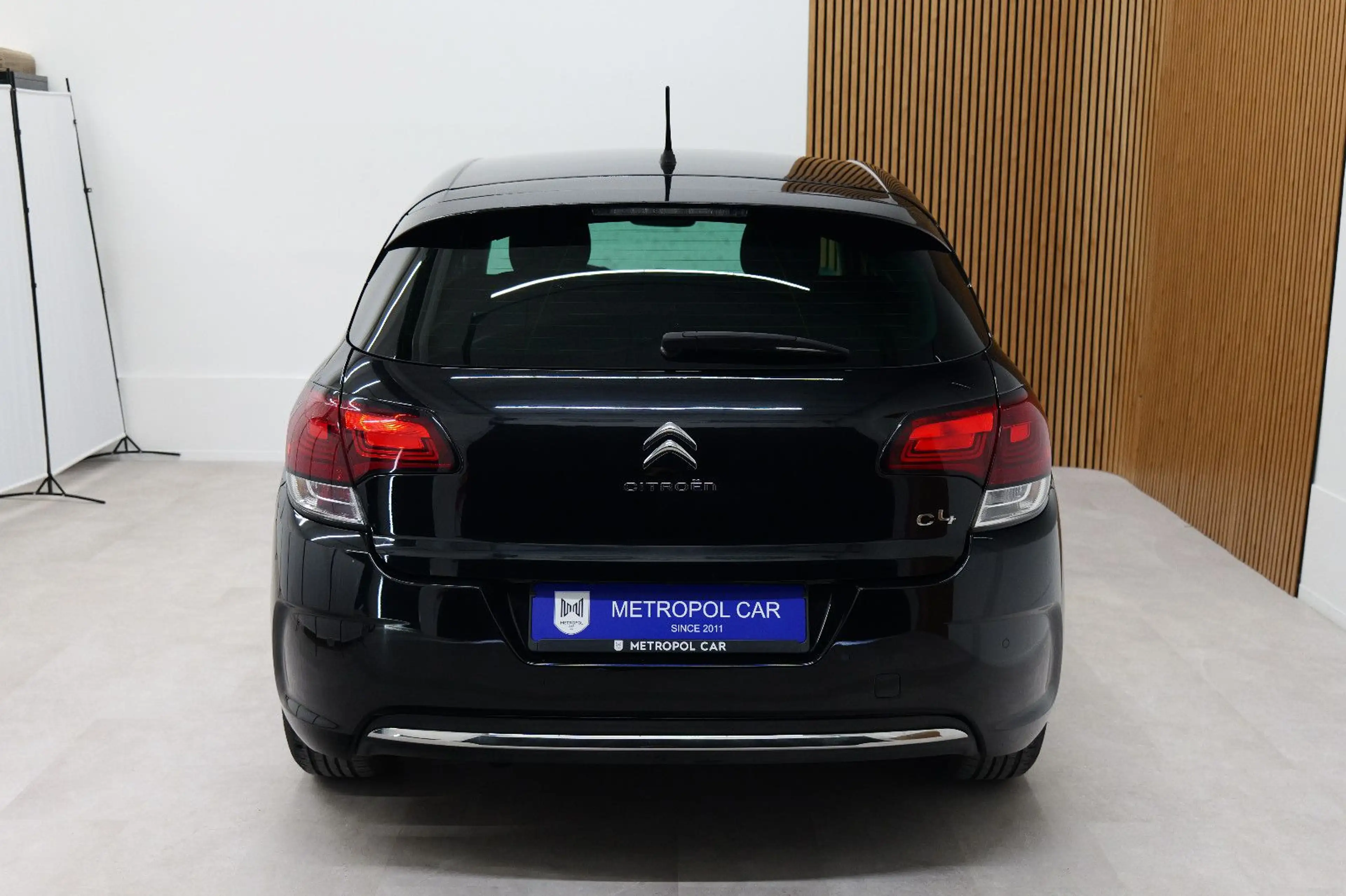 Citroen C4 1.2 PureTech Lim. LED/PDC/TEMP/SHZ+TÜV 08.27 — photo 6