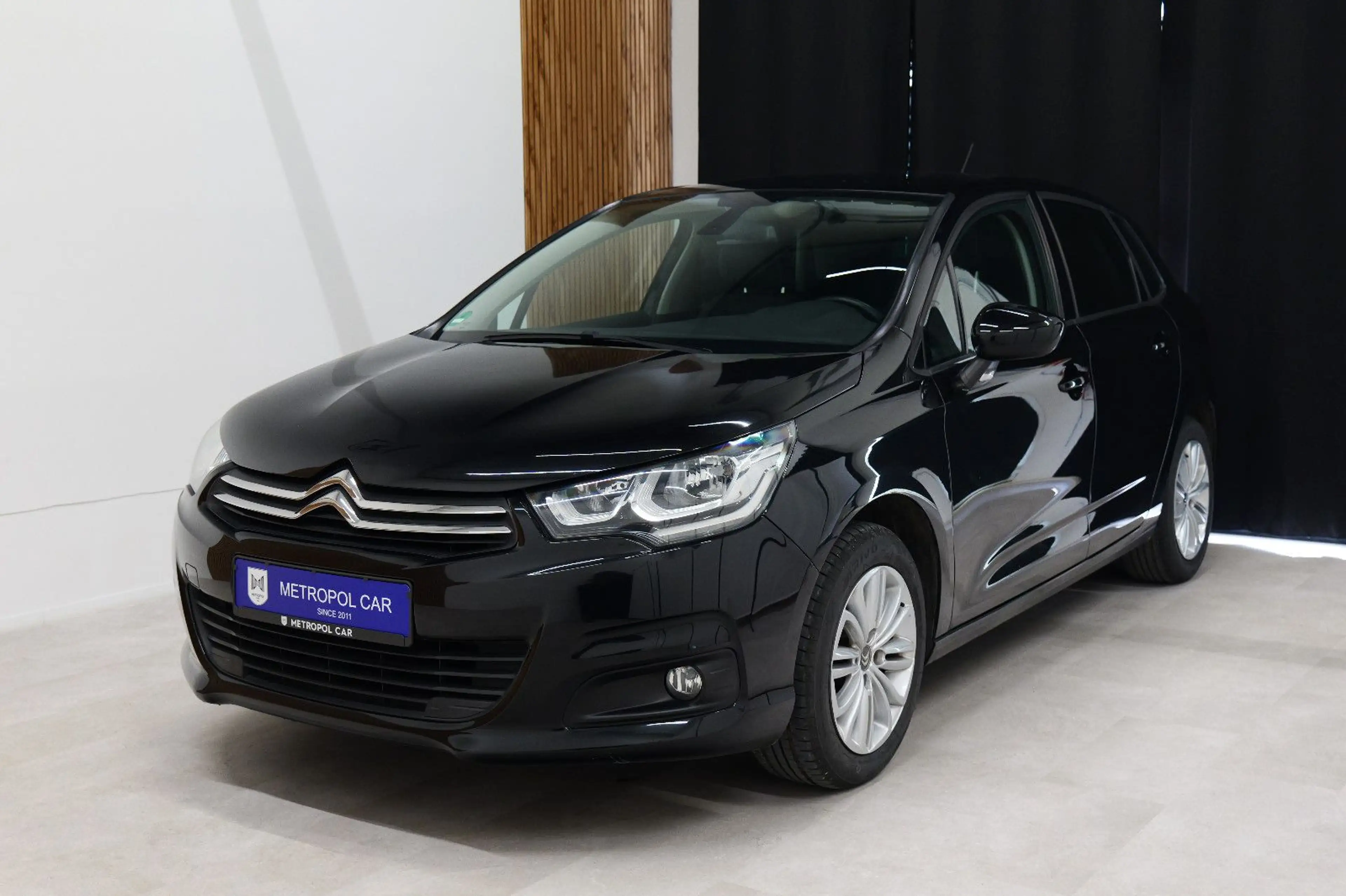 Citroen C4 1.2 PureTech Lim. LED/PDC/TEMP/SHZ+TÜV 08.27 — photo 9