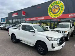 Toyota Hilux X-TRA CAB 4WD 2.8L 204CV