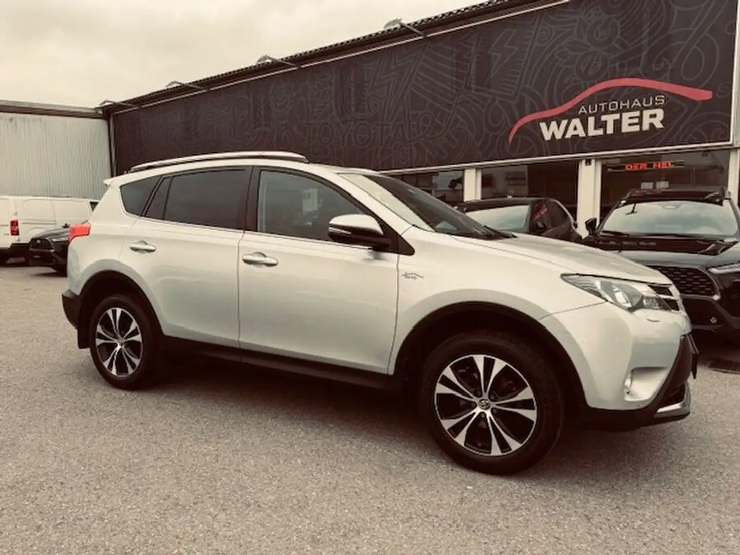 Toyota RAV 4 2,0 Valvematic Elegance 4WD Silber - 1
