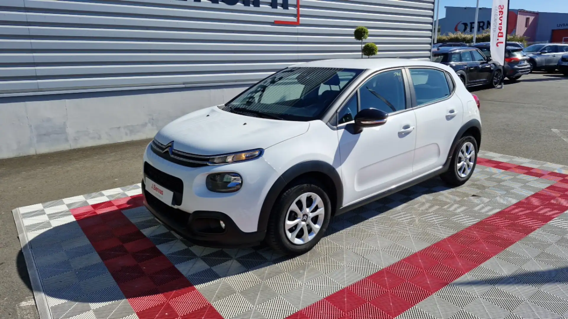 Citroen C3 SOCIETE PURE TECH 68 FEEL Blanc - 2