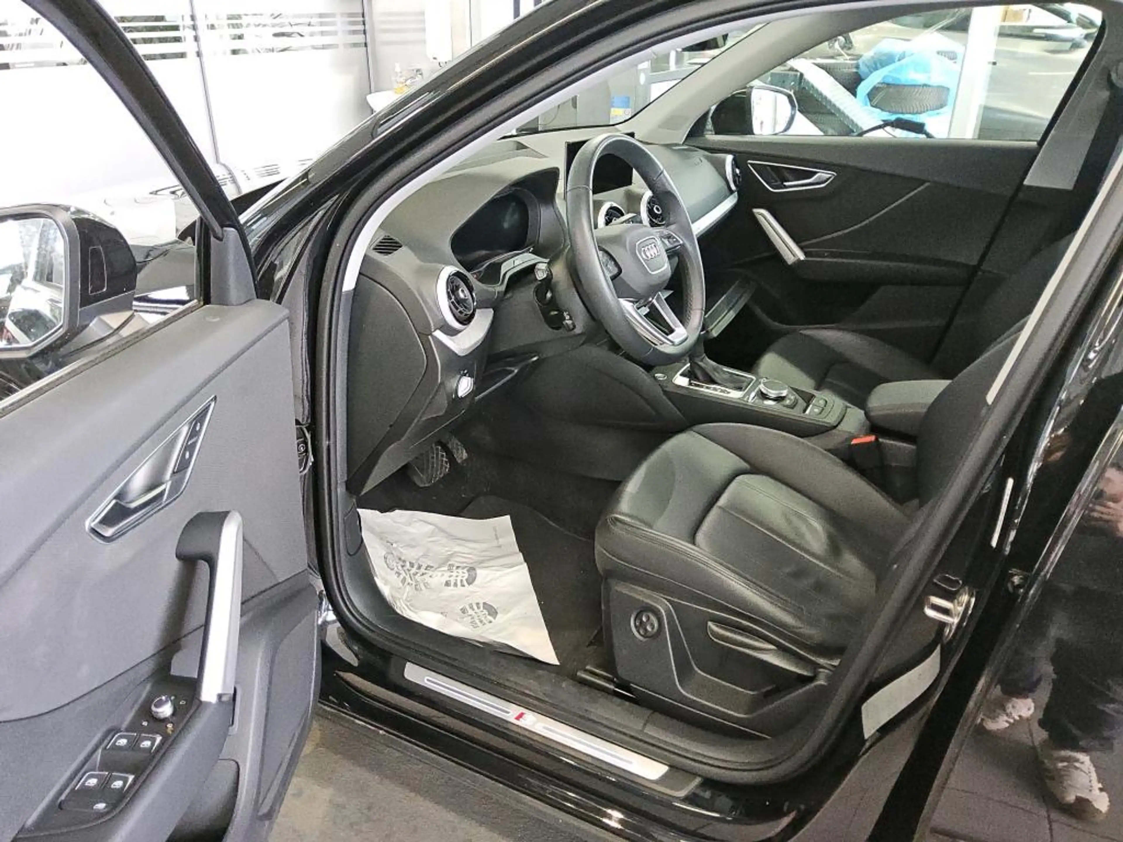 Audi Q2 35 TDI quattro S-Line *18Zoll*LEDER*Optik-Paket*KAMERA* — photo 5