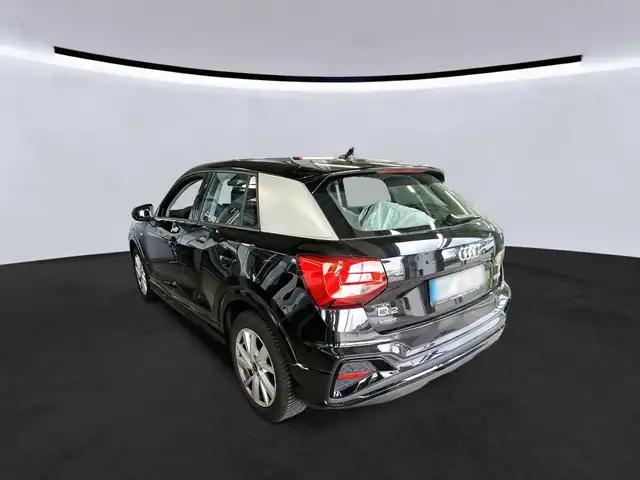 Audi Q2 view 3