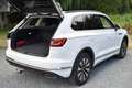 Volkswagen Touareg 3.0 TSi eHybrid ATMOSPHERE 4MOTION TREKHAAK/HEAD-U Wit - thumbnail 32