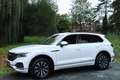 Volkswagen Touareg 3.0 TSi eHybrid ATMOSPHERE 4MOTION TREKHAAK/HEAD-U Wit - thumbnail 4