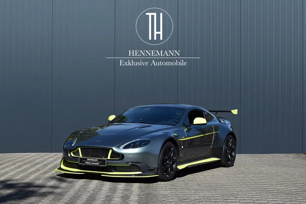 Aston Martin Vantage