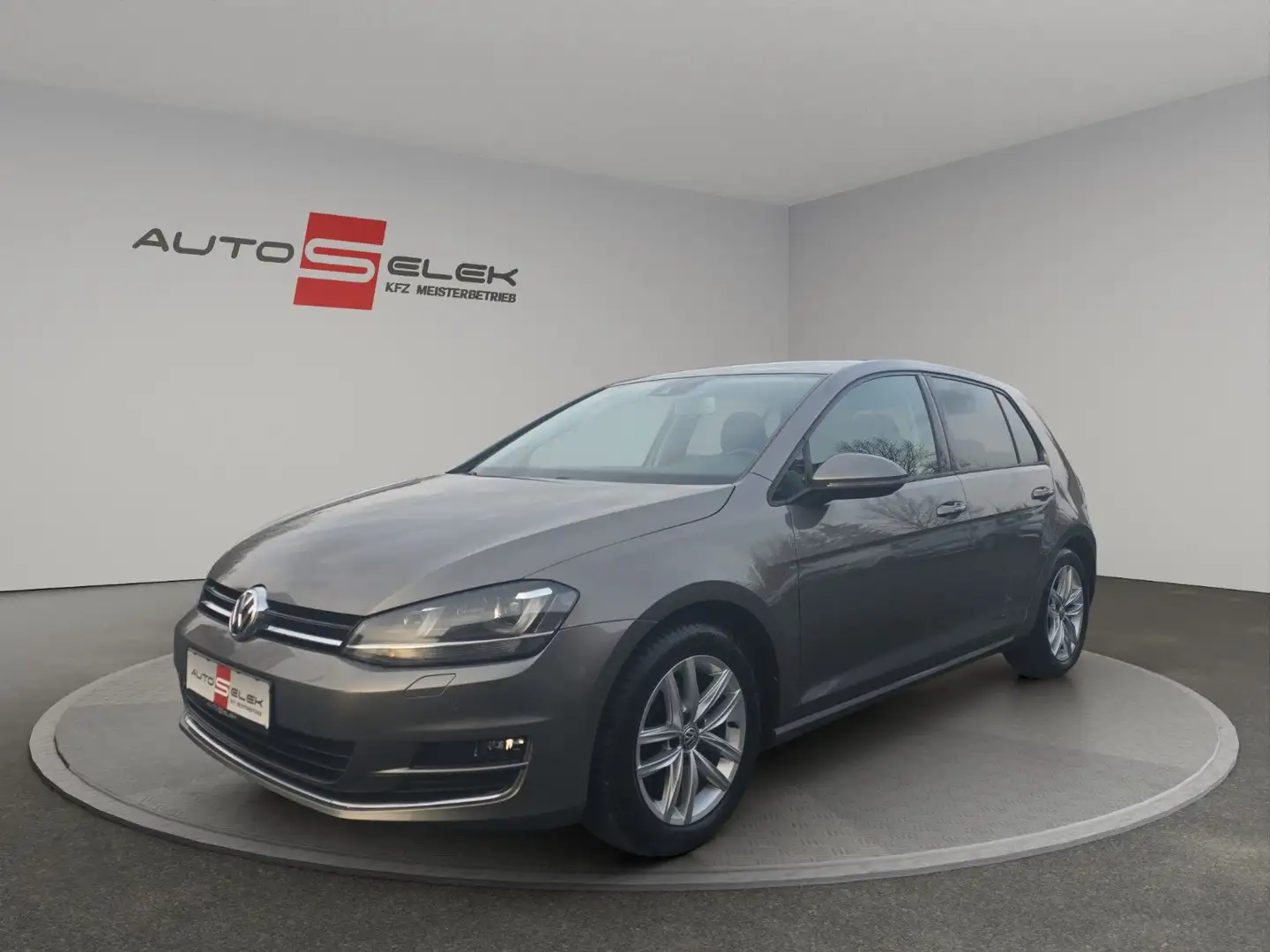 Volkswagen Golf VII  Highline BMT NAVi PDC XENON Gris - 1