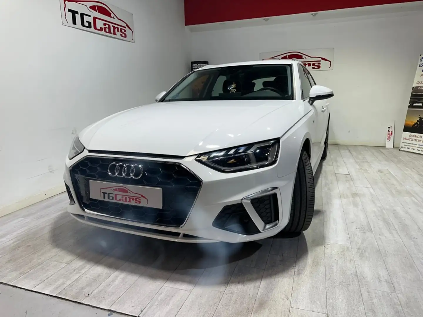 Audi A4 Avant 35 TDI Advanced S tronic 110kW Weiß - 1