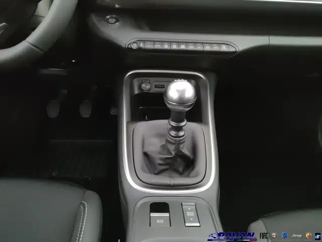 Jeep Avenger view 15