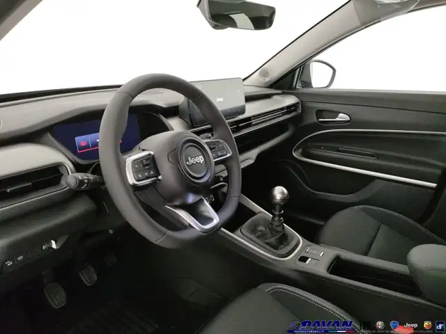 Jeep Avenger view 8