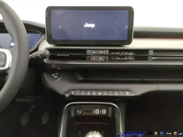 Jeep Avenger view 14