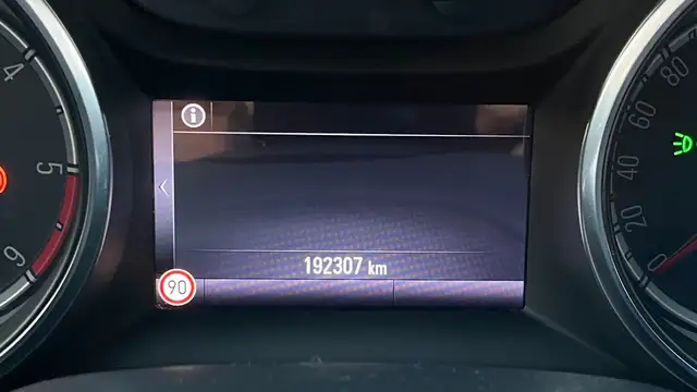 Opel Astra view 15